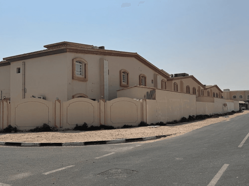 For sale 6 villas in Al Khor, excellent location