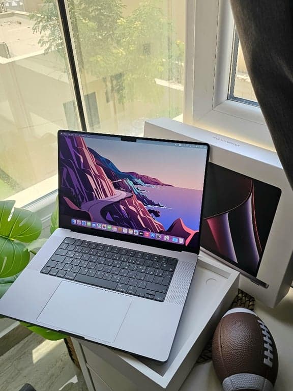 16" Macbook M2 Pro 16/512 Gray